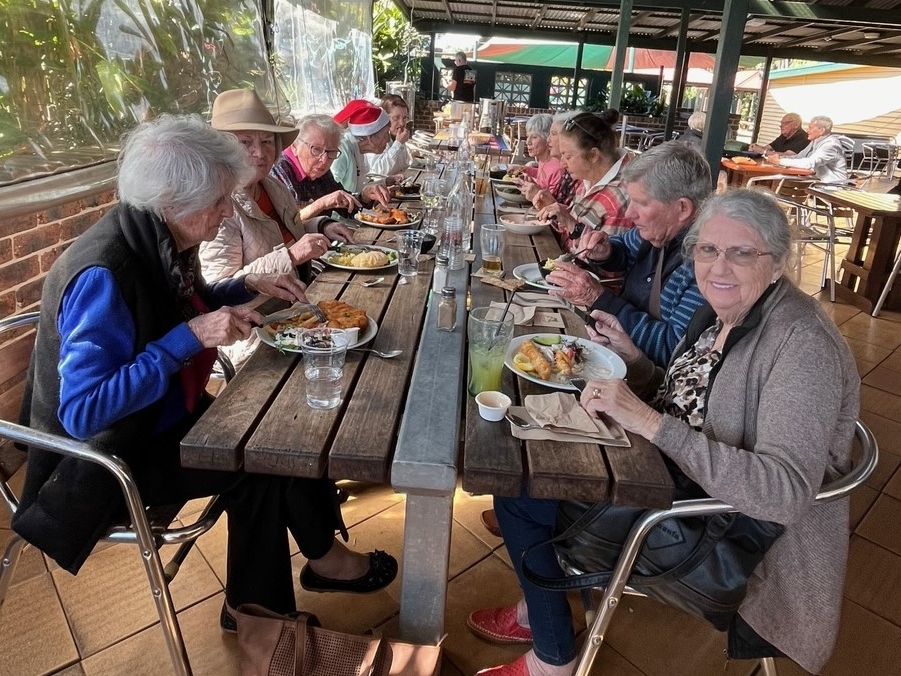 Members and guests enjoyed lunch at the Tumbulgum Hotel during the July day-bus trip