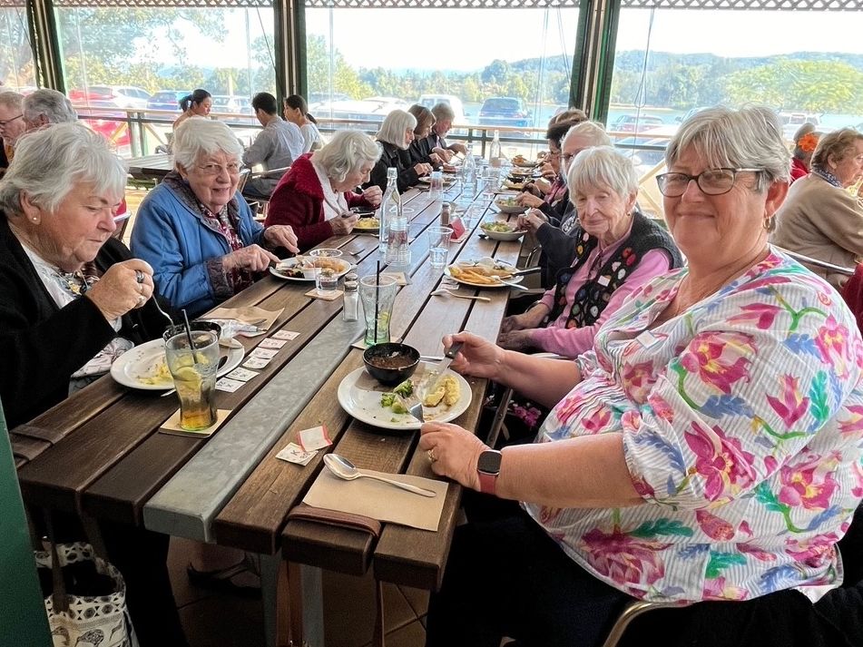 Members and guests enjoyed lunch at the Tumbulgum Hotel during the July day-bus trip