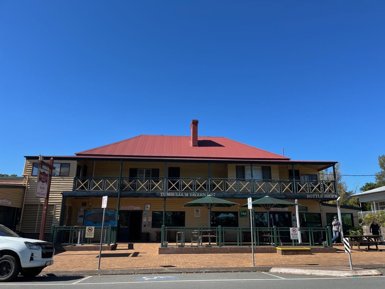 Members and guests enjoyed lunch at the Tumbulgum Hotel during the July day-bus trip