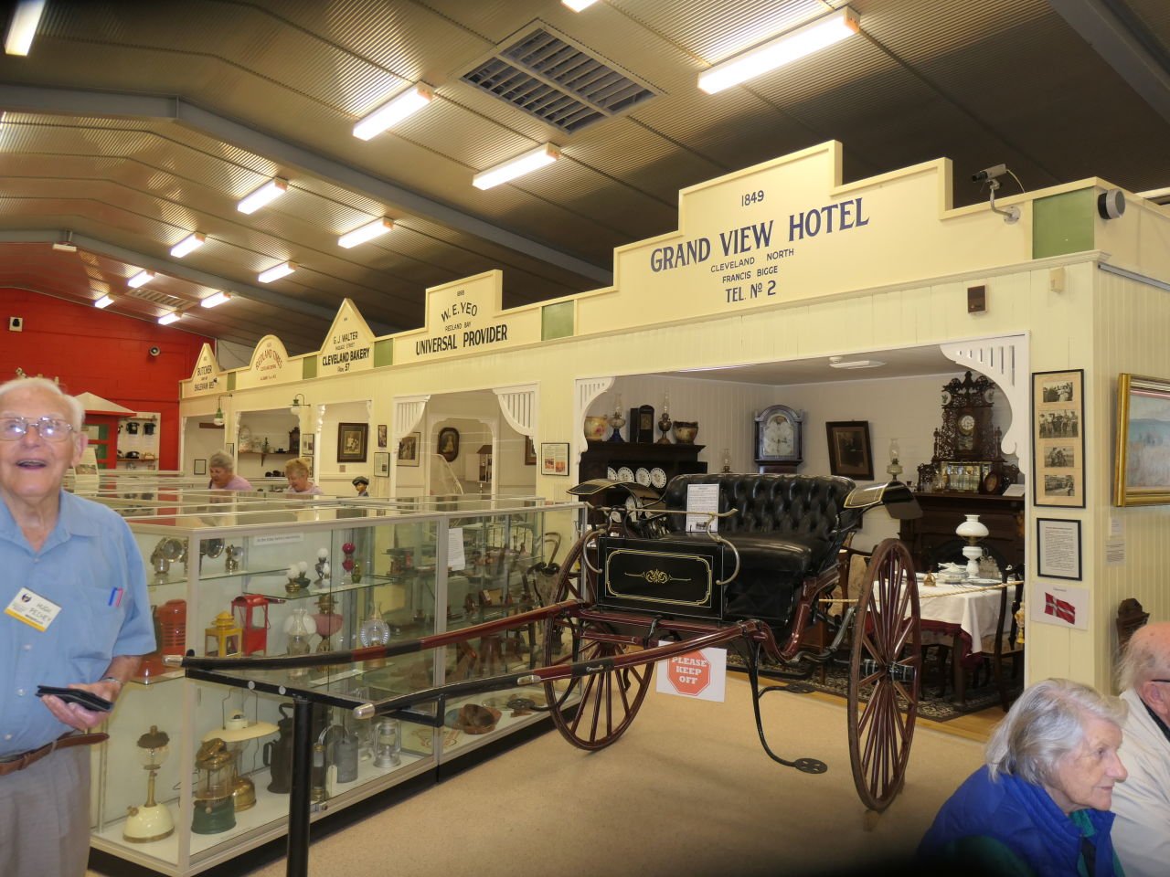 Redlands Museum Coach - 18 May 21.
Attractive layout with guides who explained the exhibits