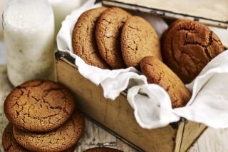 Gingernut biscuits